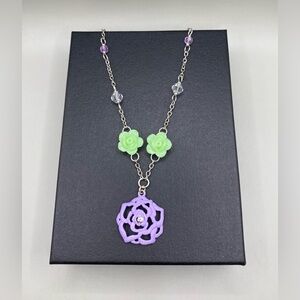 💜🌱Lavender Pastel Green Flower Necklace